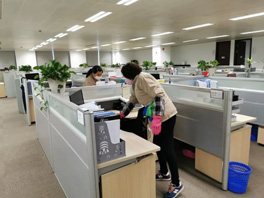 為何大中企業(yè)都將保潔外包給專業(yè)保潔托管公司呢？