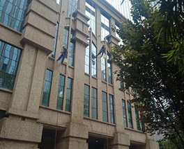 如何清洗外墻銹跡及頑固污垢、外墻清洗劑是關(guān)鍵